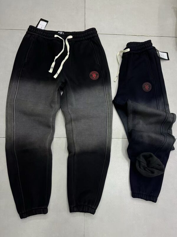 High quality jeans joggers ‼️
Wash color - Image 3