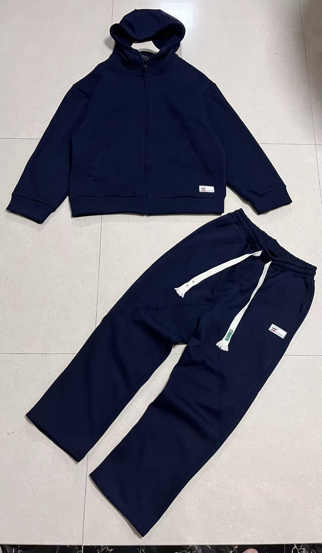 Tracksuit 15