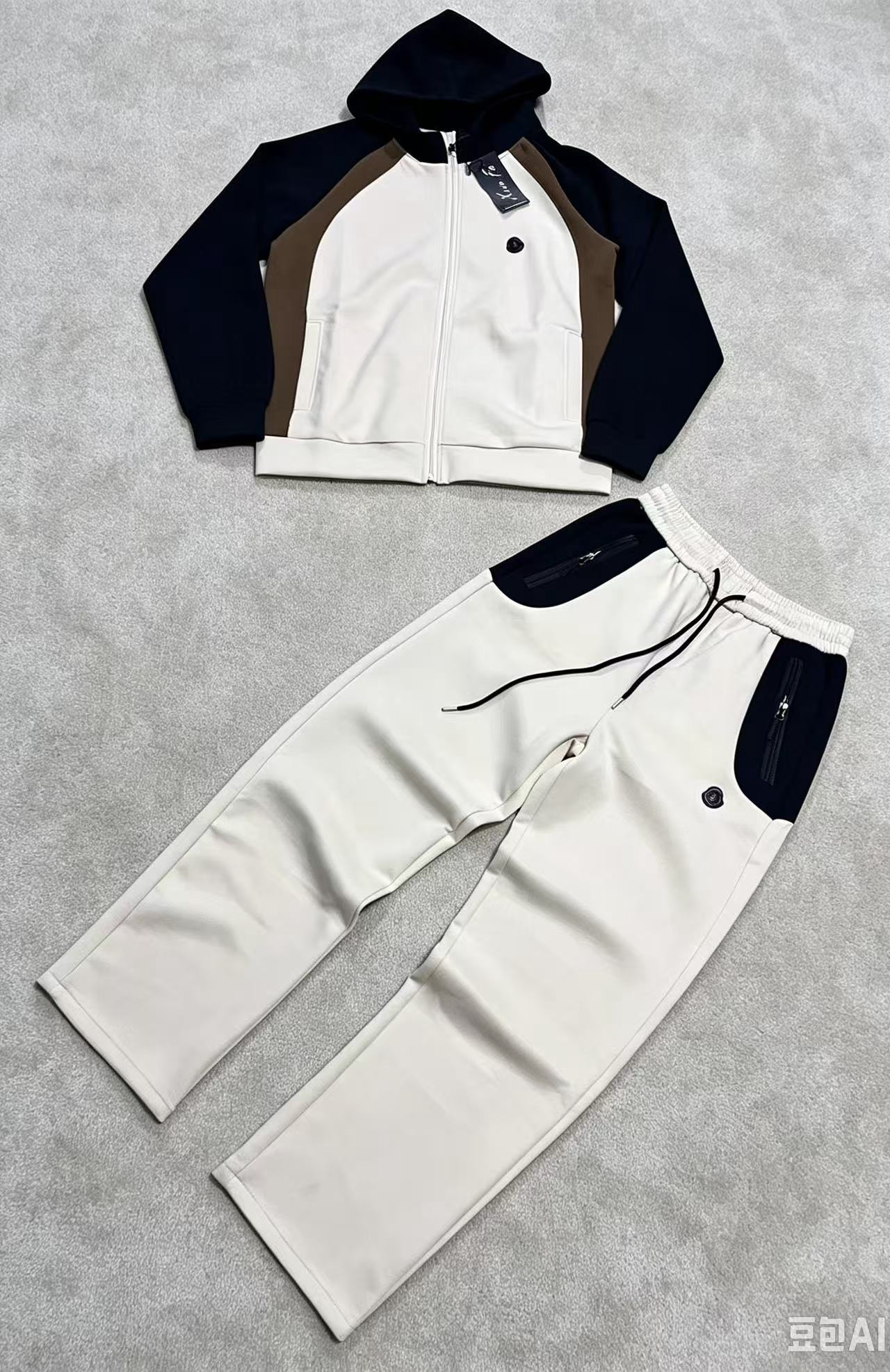 Tracksuit 2