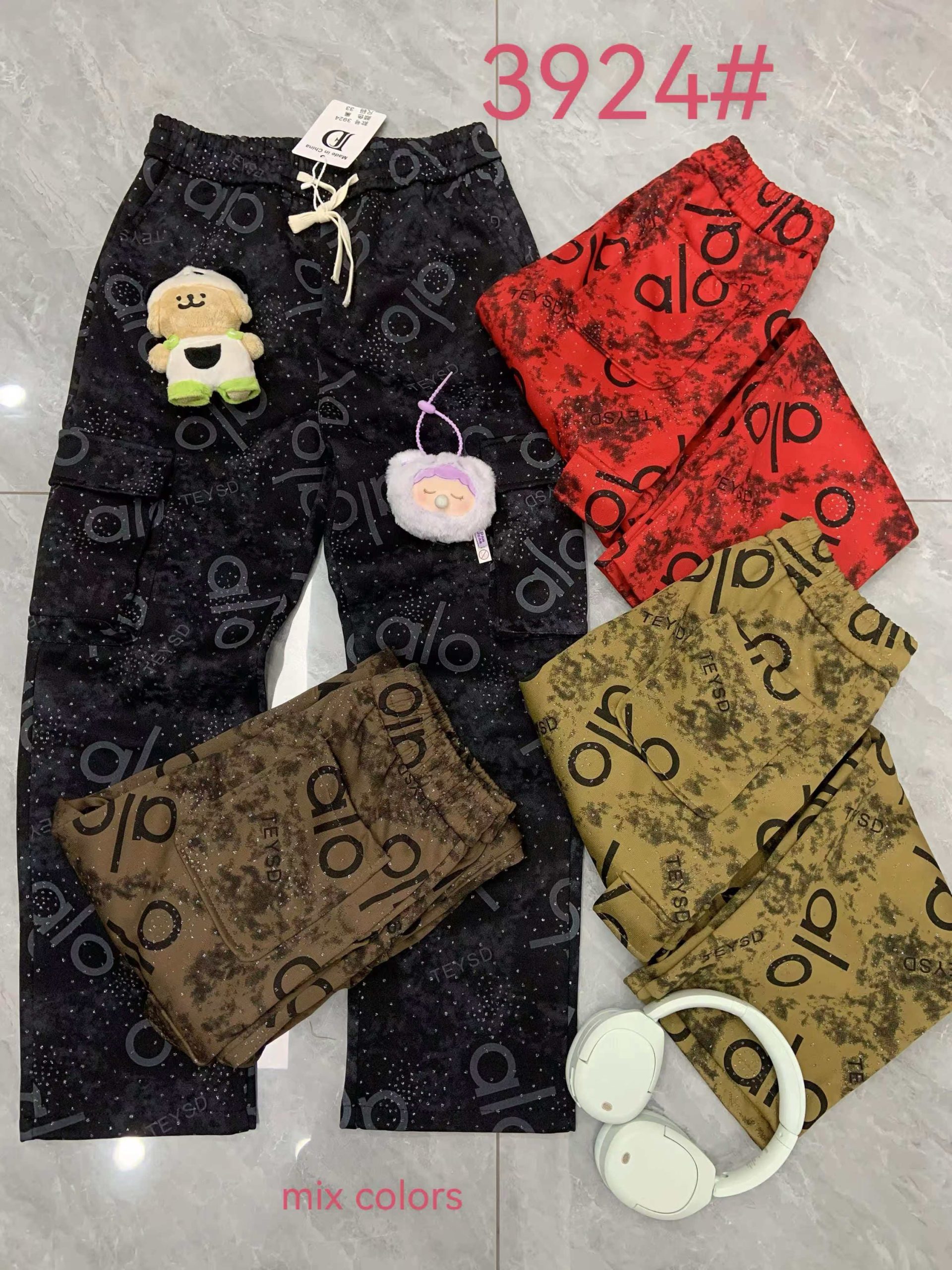 93bdbbecd11183f0fd8101fab65e93fb-1